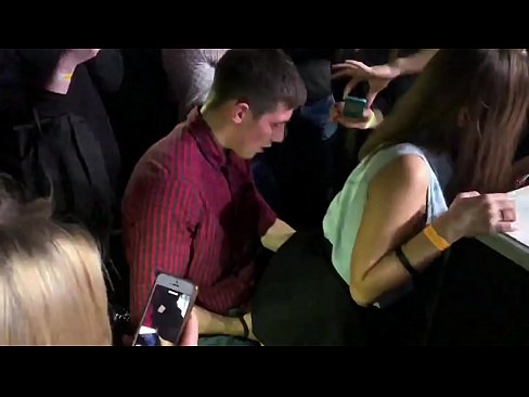 ❤️ Прави секс у руском ноћном клубу. 18-годишња Рускиња у анусу и вагини јебана у ноћном клубу ❤❌ Секс видео код нас sr.pornoxlxx.ru